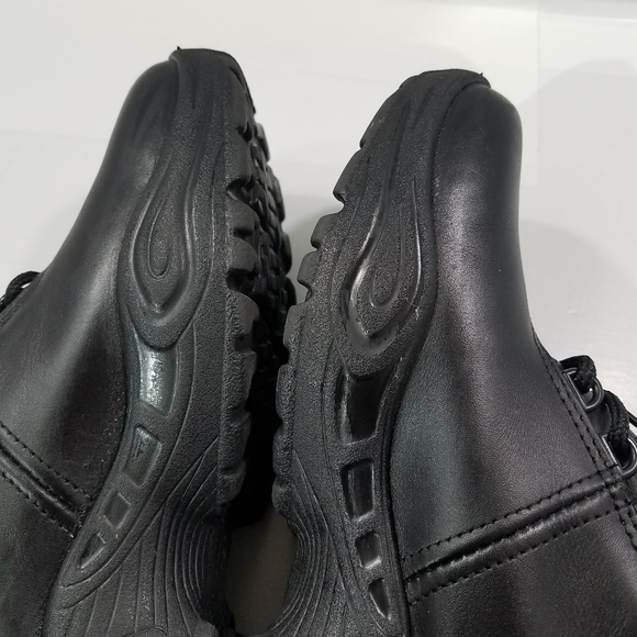 REEBOK GREEN TAG POSTAL EXPRESS USPS APPROVED - Picture 12 of 16